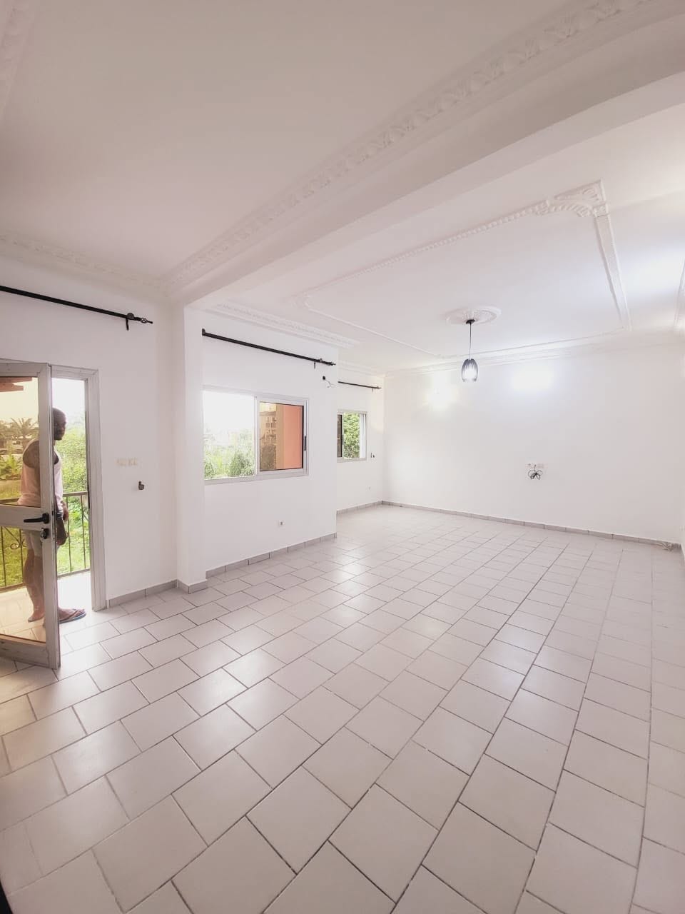 43416- Bel appartement climatisé à louer après Maurivanas