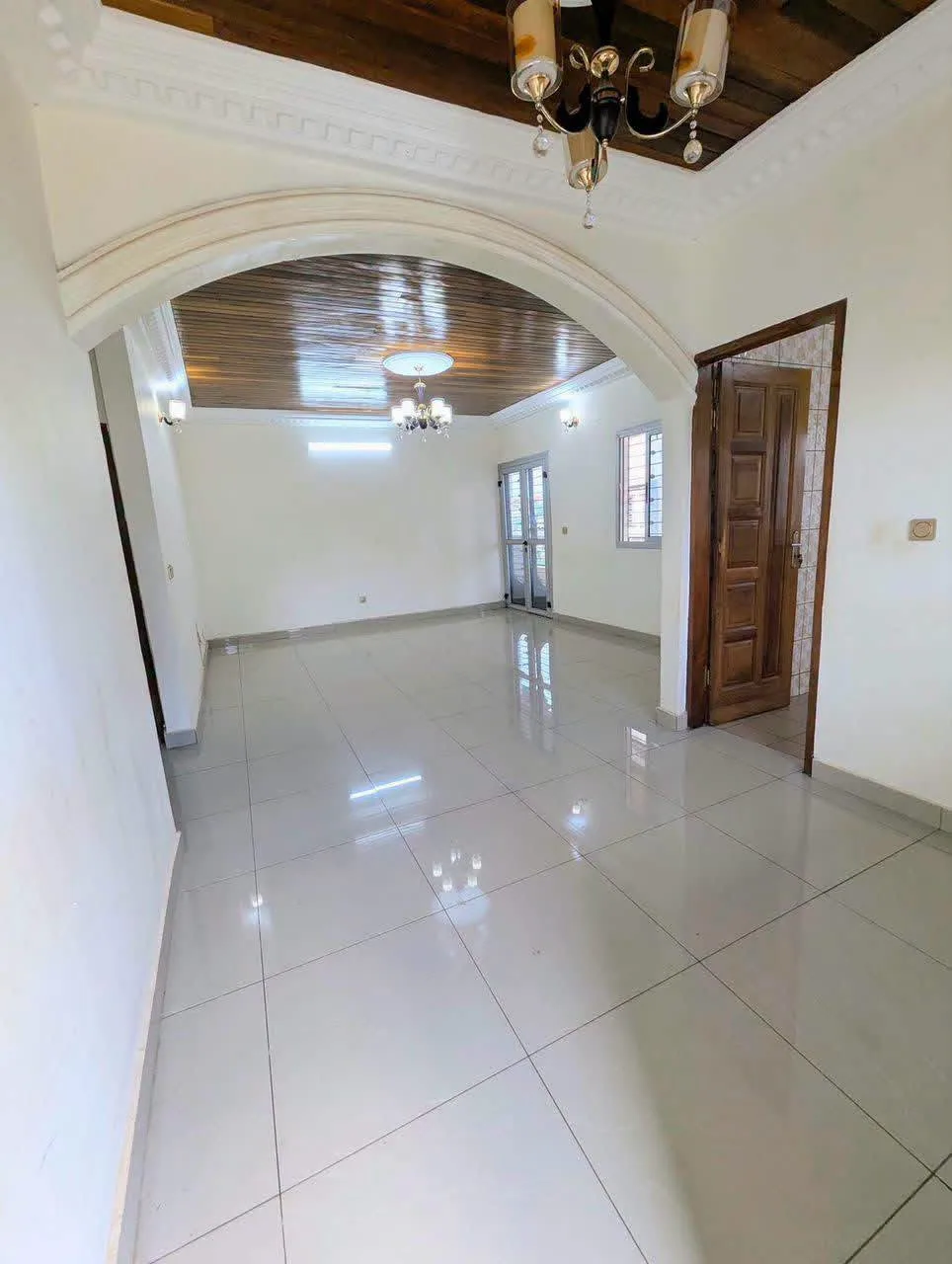 43134- Magnifique appartement moderne à louer, Yaoundé Fougerolle