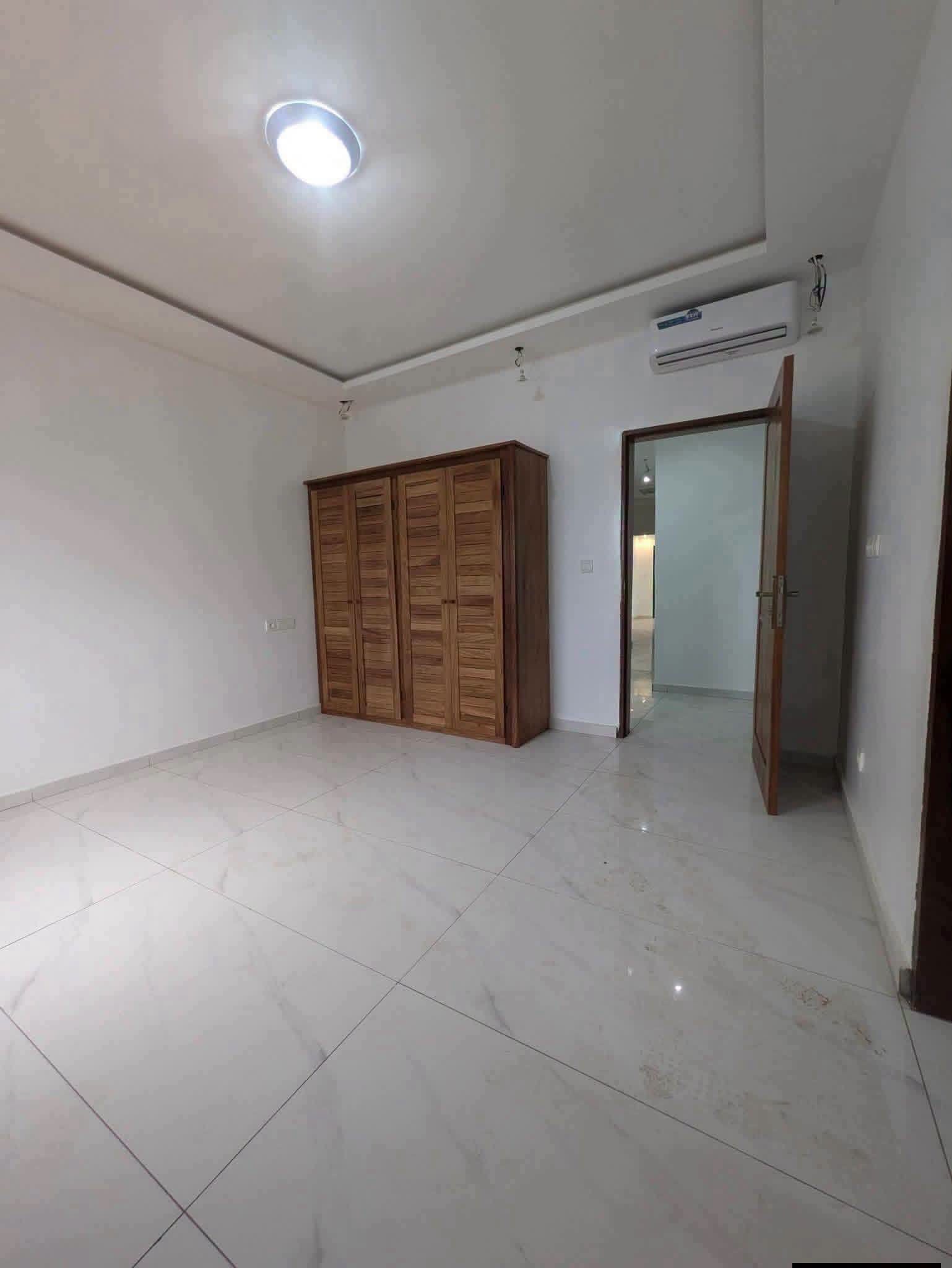 Appartement neuf 2 chambres à louer à Yaoundé Omnisports