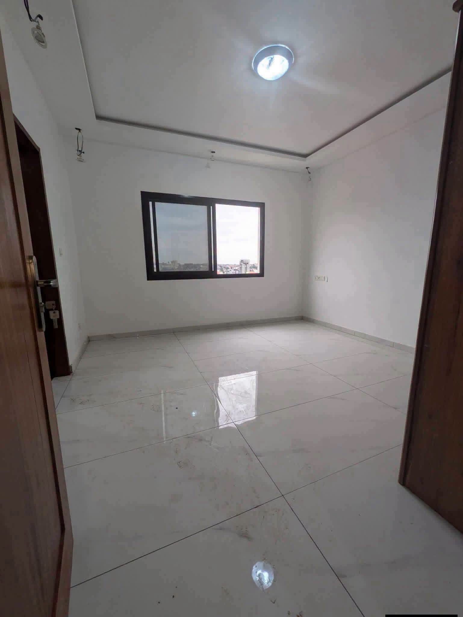Appartement neuf 2 chambres à louer à Yaoundé Omnisports