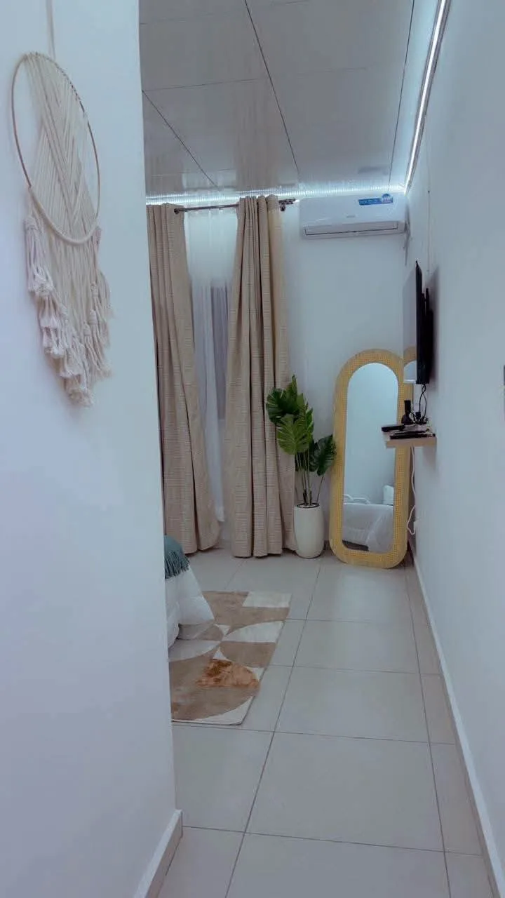STUDIO MEUBLÉ HAUT STANDING À LOUER YAOUNDÉ BASTOS