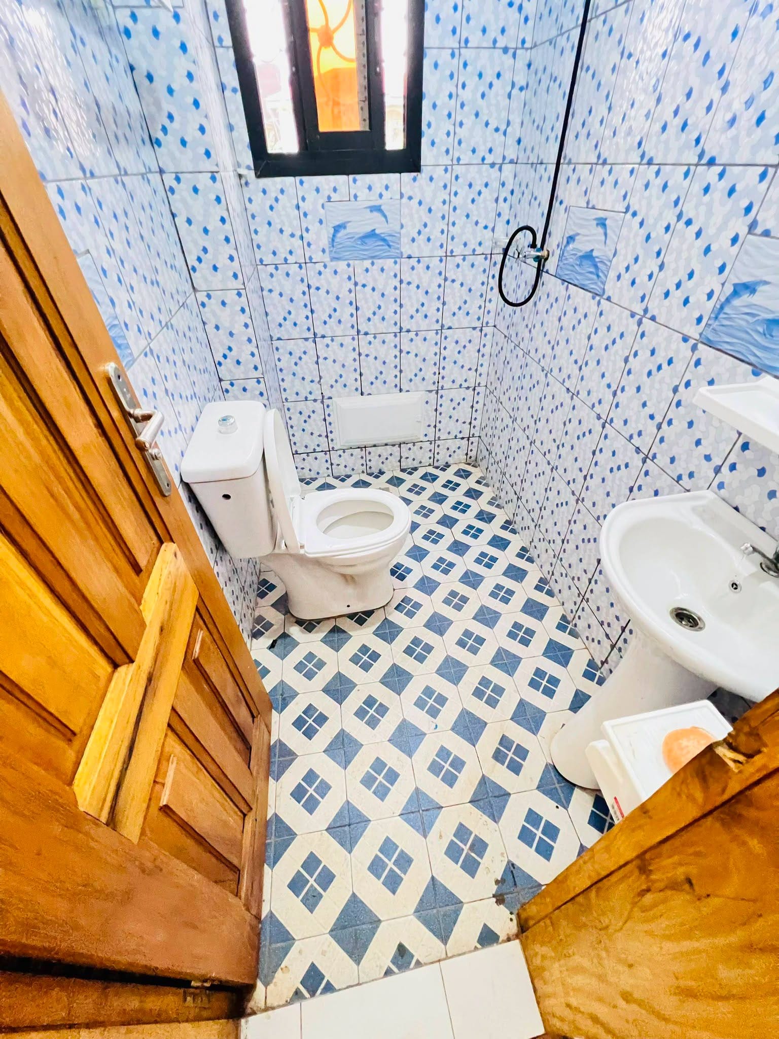 Manifique studio moderne à louer à Yaoundé Emana