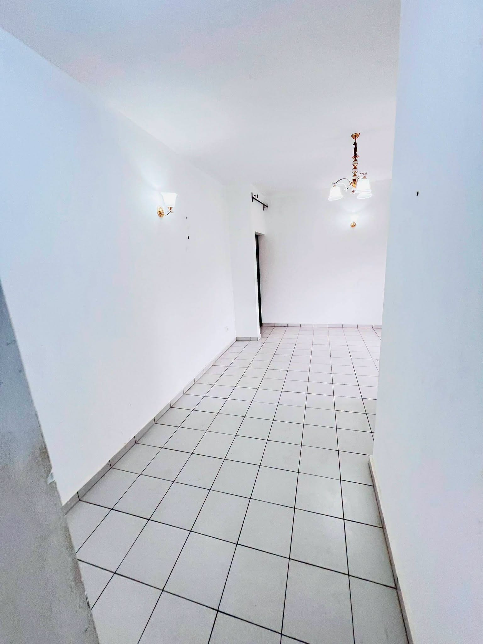 Manifique studio moderne à louer à Yaoundé Emana