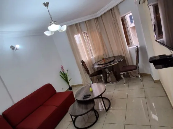 Studio meublé avec climatisation et eau chaude, Yaoundé Elig Essono