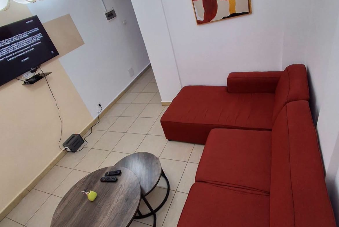 Studio meublé avec climatisation et eau chaude, Yaoundé Elig Essono
