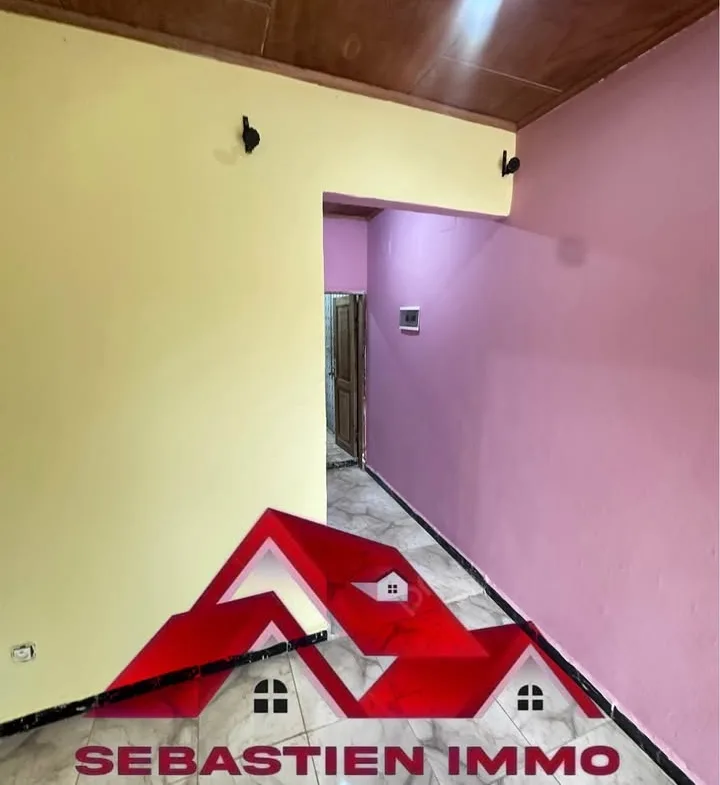 STUDIO MODERNE NOUVELLEMENT CONSTRUIT, BERTOUA NKOLBIKON