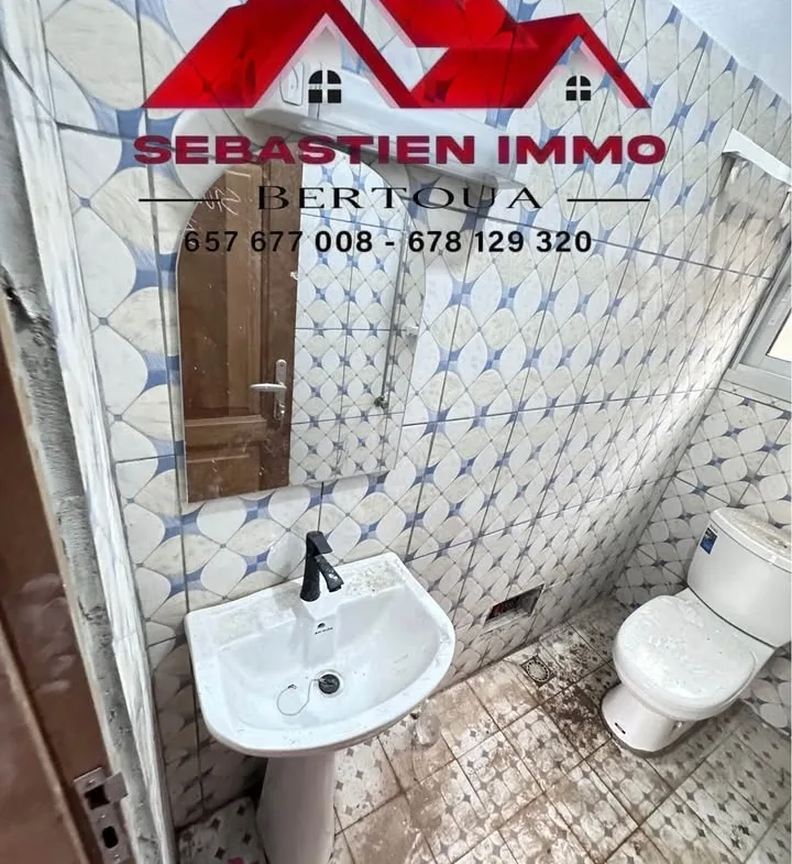 STUDIO MODERNE NOUVELLEMENT CONSTRUIT, BERTOUA NKOLBIKON