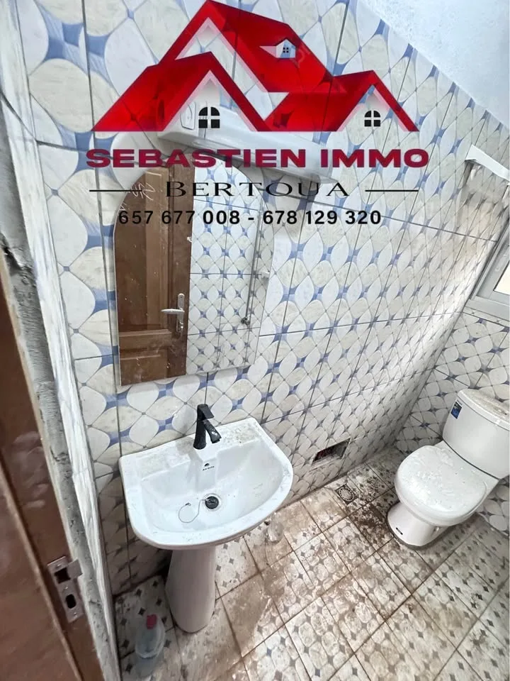 STUDIO MODERNE NOUVELLEMENT CONSTRUIT, BERTOUA NKOLBIKON