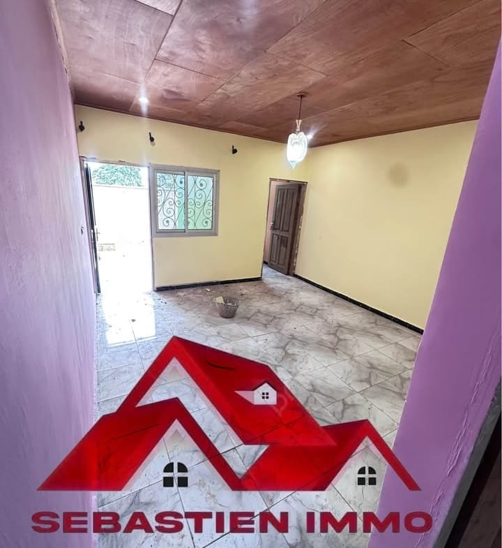 STUDIO MODERNE NOUVELLEMENT CONSTRUIT, BERTOUA NKOLBIKON