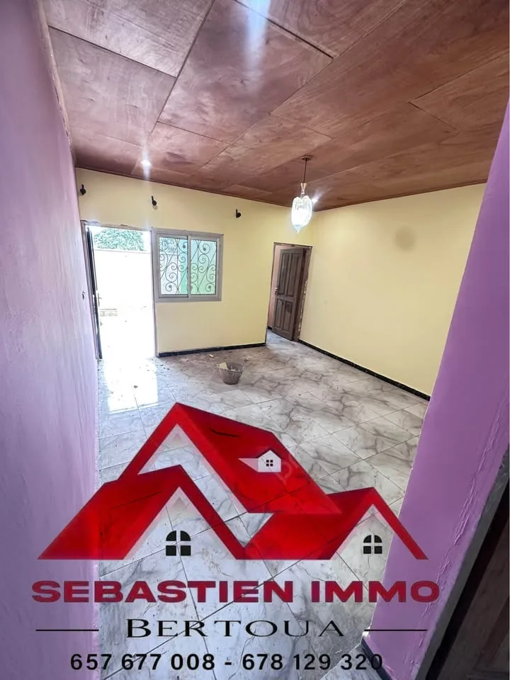 STUDIO MODERNE NOUVELLEMENT CONSTRUIT, BERTOUA NKOLBIKON