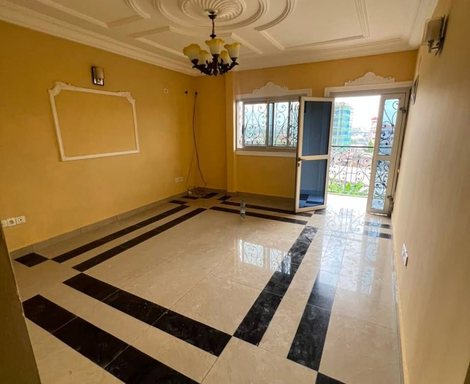 STUDIO MODERNE HAUT STANDING STAFFÉ SITUÉ À DOUALA NDOGBONG