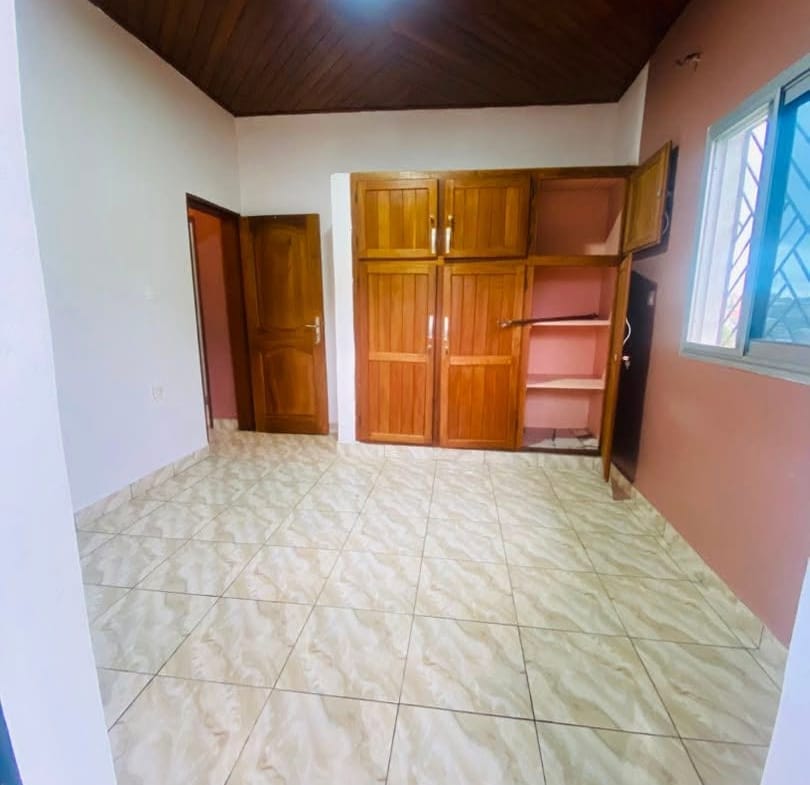 APPARTEMENT MODERNE STAFFÉ SITUÉ À KOTTO BADEN BADEN