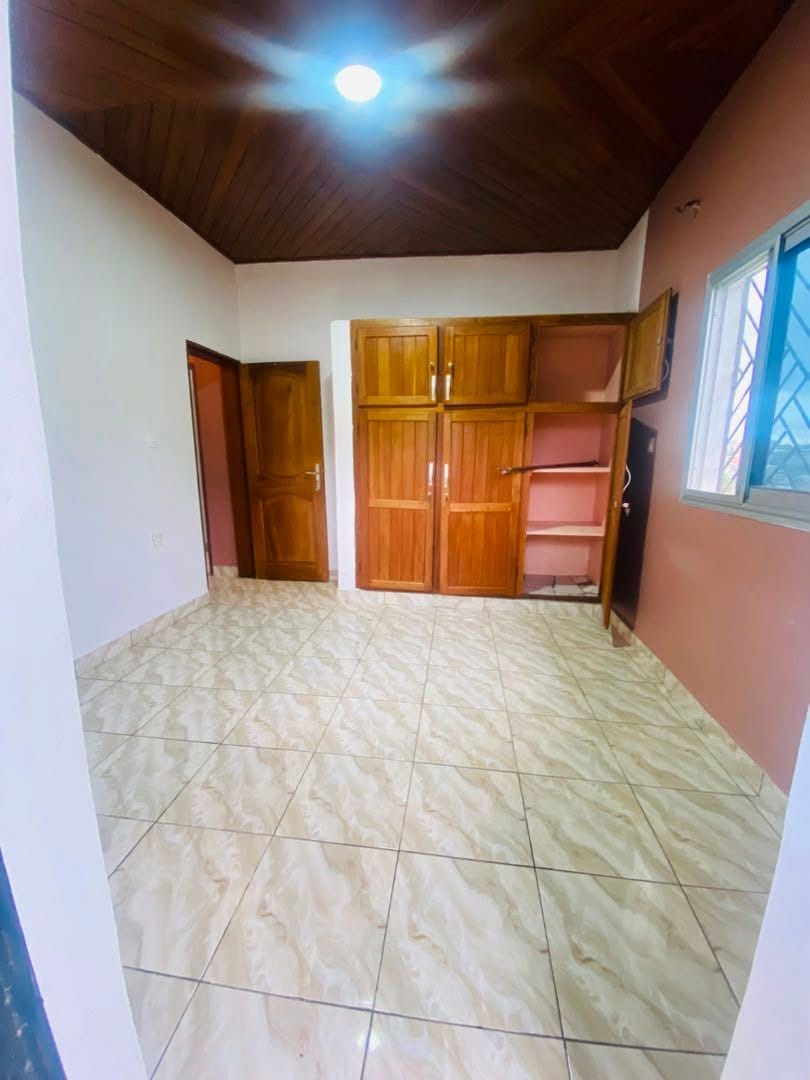 APPARTEMENT MODERNE STAFFÉ SITUÉ À KOTTO BADEN BADEN