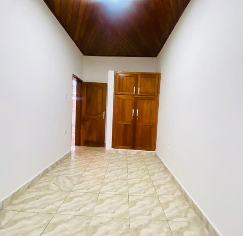 APPARTEMENT MODERNE STAFFÉ SITUÉ À KOTTO BADEN BADEN