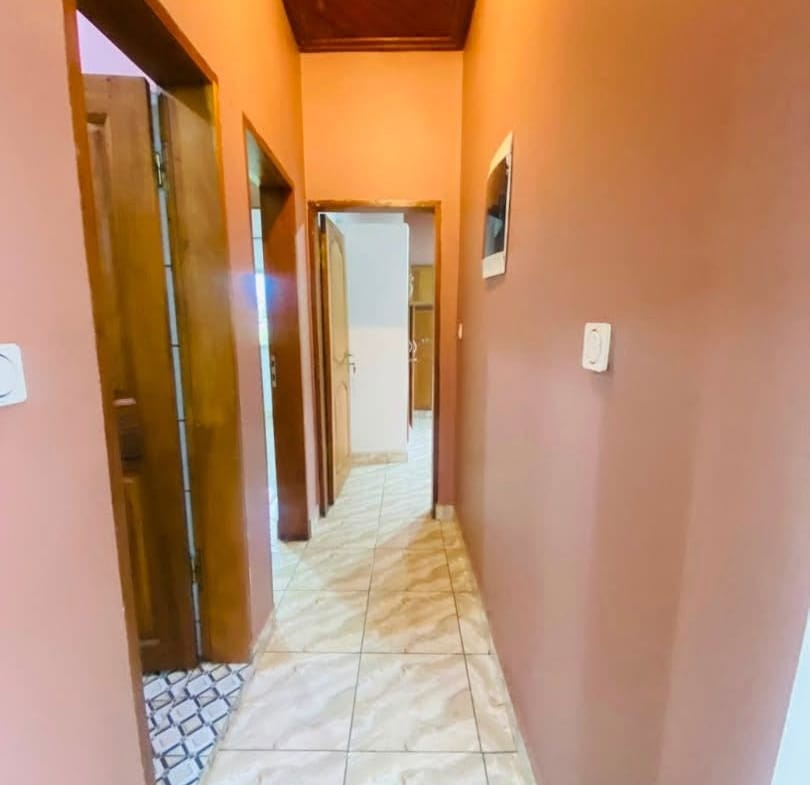 APPARTEMENT MODERNE STAFFÉ SITUÉ À KOTTO BADEN BADEN