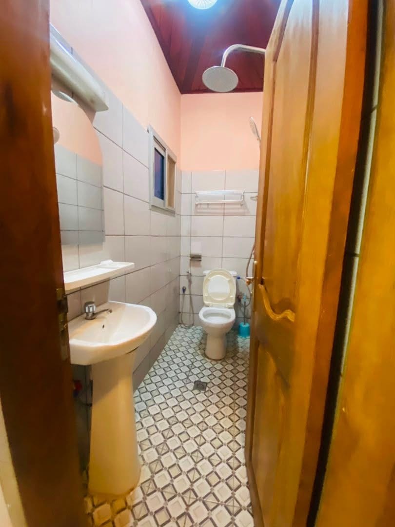 APPARTEMENT MODERNE STAFFÉ SITUÉ À KOTTO BADEN BADEN