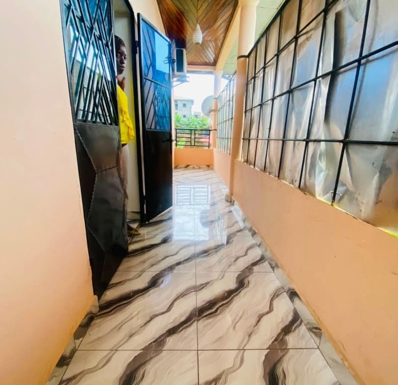 APPARTEMENT MODERNE STAFFÉ SITUÉ À KOTTO BADEN BADEN