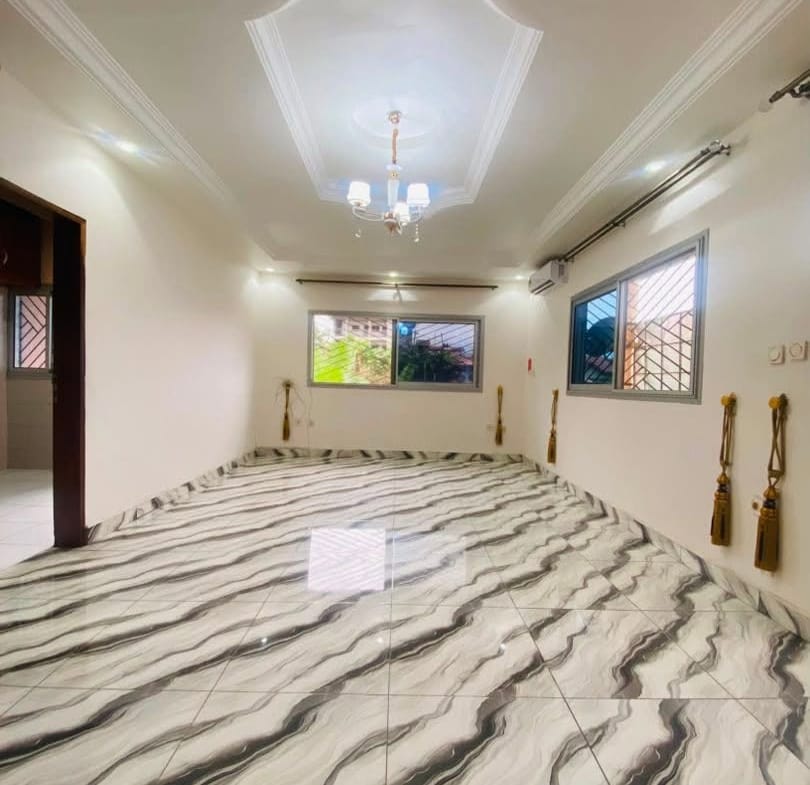 APPARTEMENT MODERNE STAFFÉ SITUÉ À KOTTO BADEN BADEN