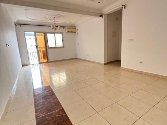 APPARTEMENT MODERNE SITUÉ À LOGBESSOU À 50m DU NOUVEAU GOUDRON