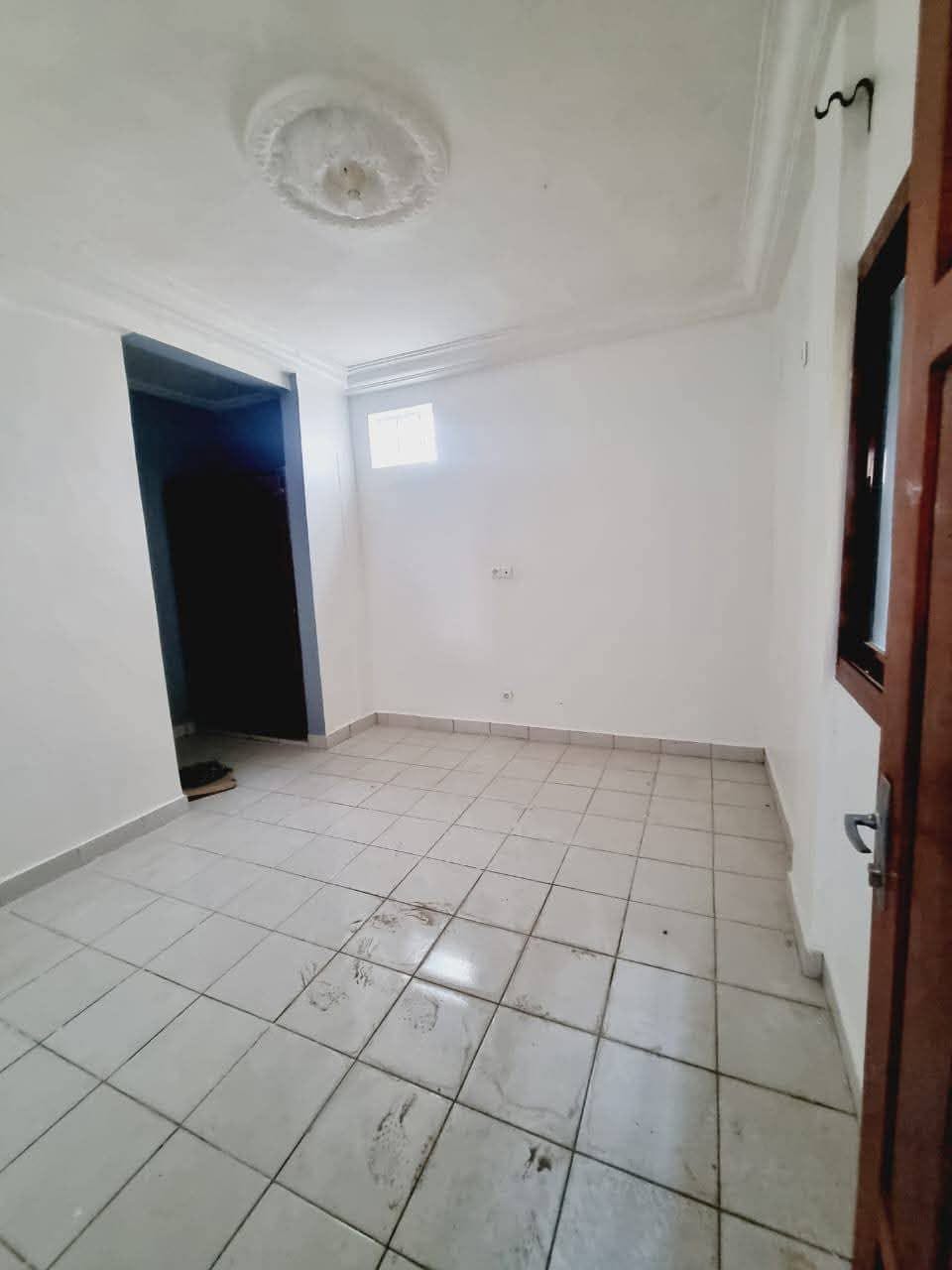 GRAND APPARTEMENT MODERNE STAFFÉ SITUÉ À MAKÉPÉ