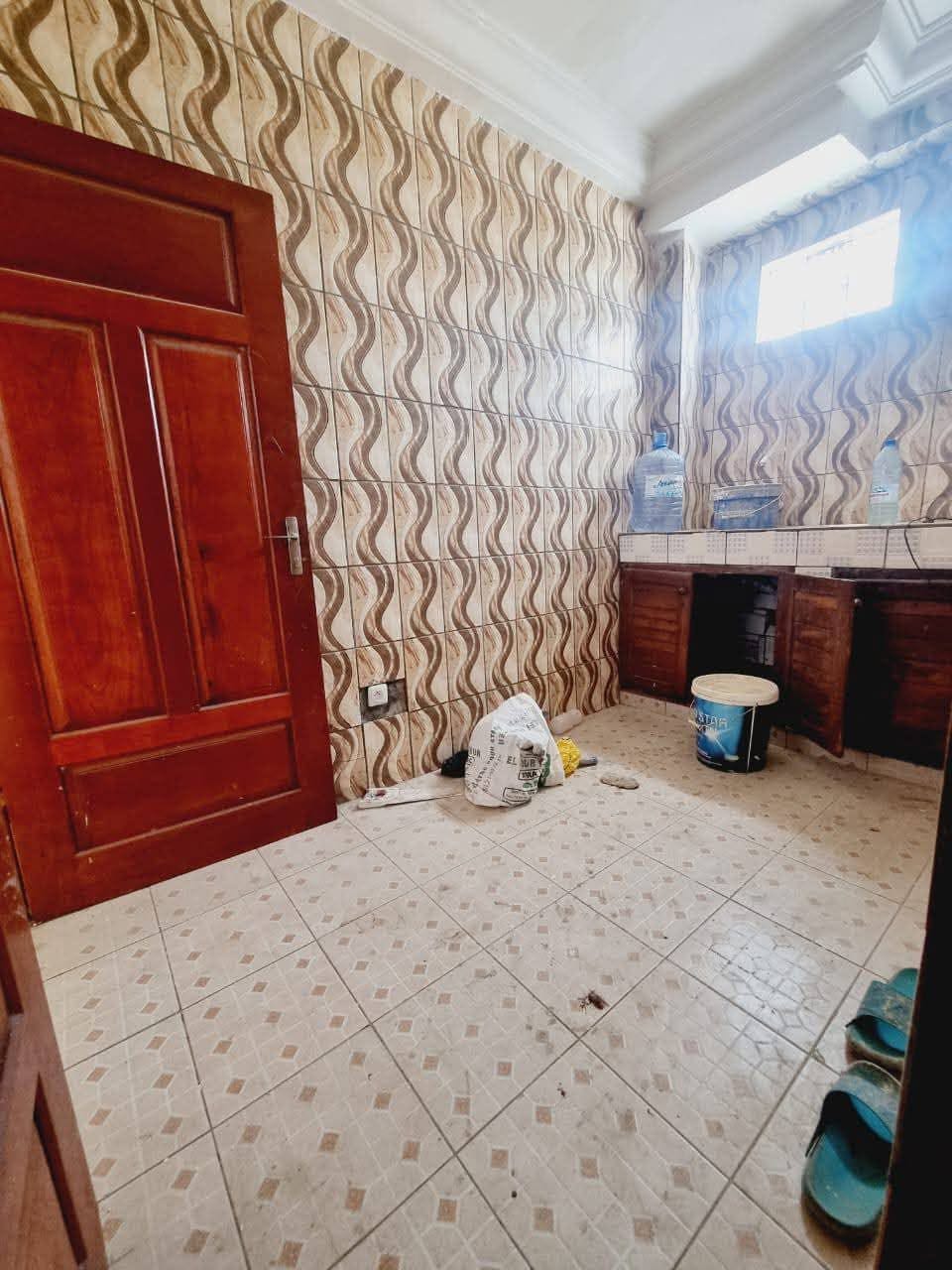 GRAND APPARTEMENT MODERNE STAFFÉ SITUÉ À MAKÉPÉ