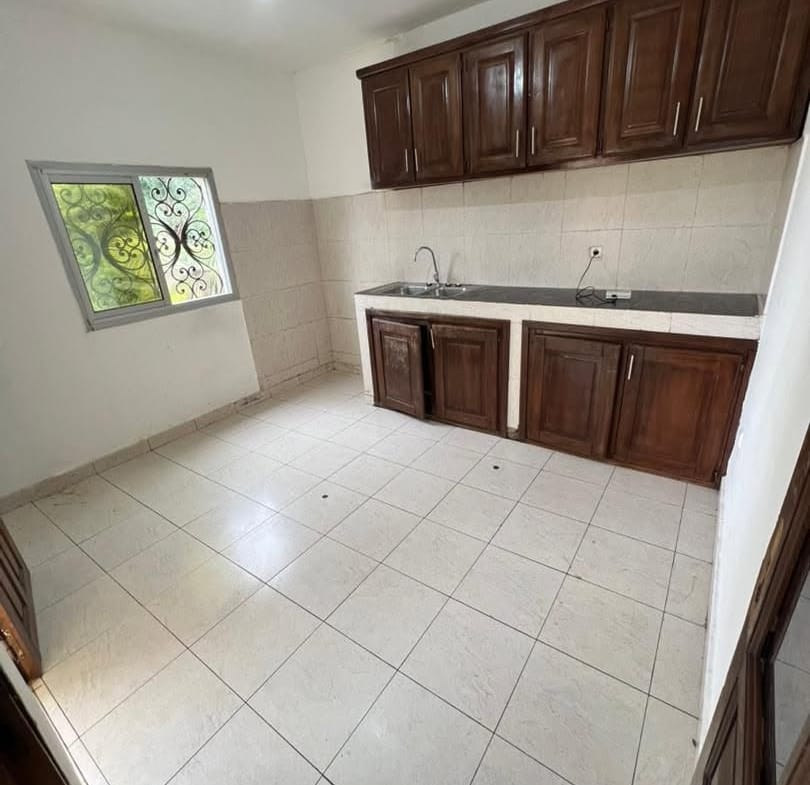 GRAND APPARTEMENT MODERNE STAFFÉ SITUÉ À NYALLA PARISO