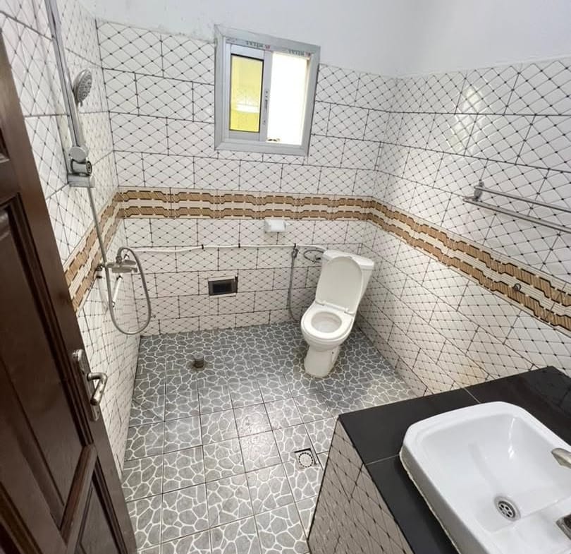 GRAND APPARTEMENT MODERNE STAFFÉ SITUÉ À NYALLA PARISO