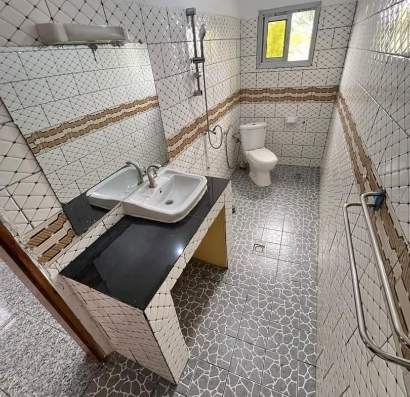 GRAND APPARTEMENT MODERNE STAFFÉ SITUÉ À NYALLA PARISO