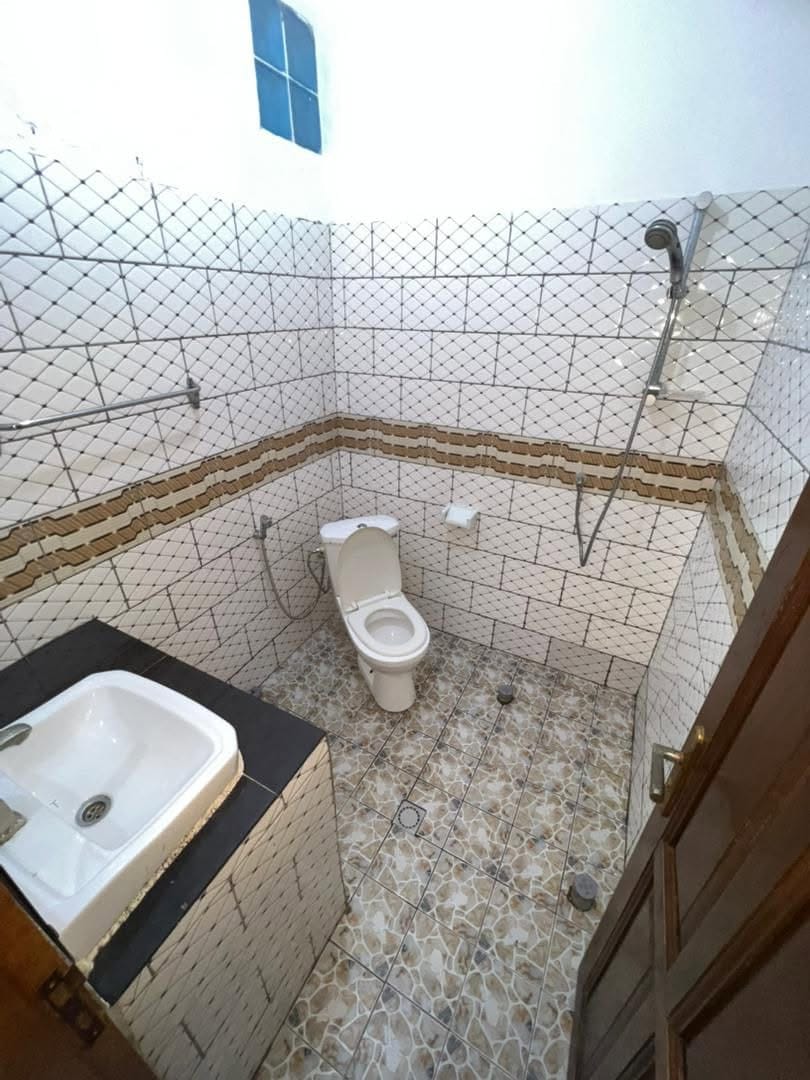 GRAND APPARTEMENT MODERNE STAFFÉ SITUÉ À NYALLA PARISO
