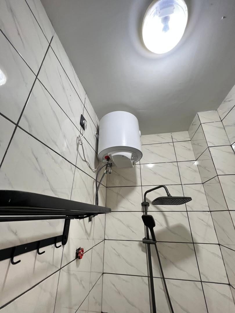 STUDIO MODERNE CLIMATISÉ ET STAFFÉ SITUÉ À KOTTO