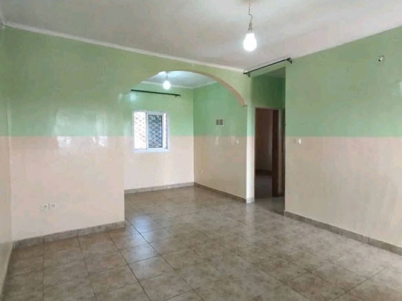 BEL APPARTEMENT À LOUER, YAOUNDÉ ETOUG-EBE 70 000 FCFA
