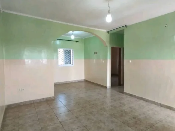 BEL APPARTEMENT À LOUER, YAOUNDÉ ETOUG-EBE 70 000 FCFA