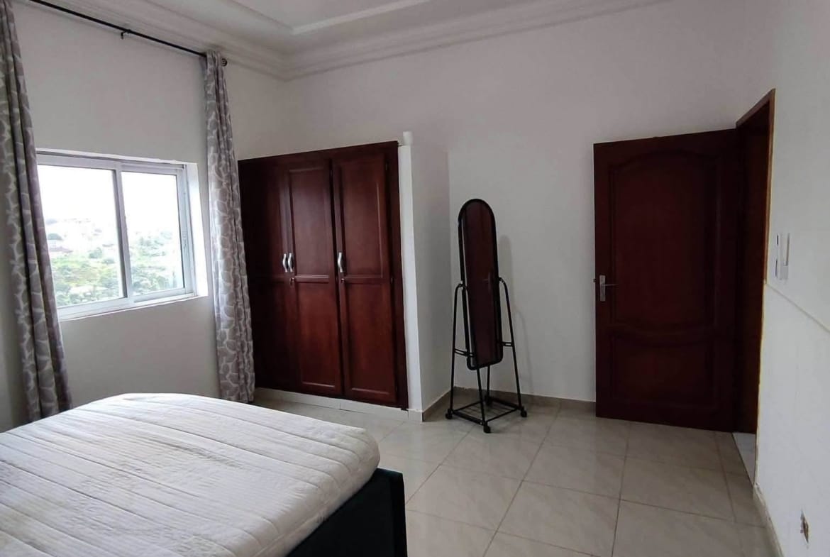 Appartement moderne non meublé à louer, Yaoundé Odza Borne 10