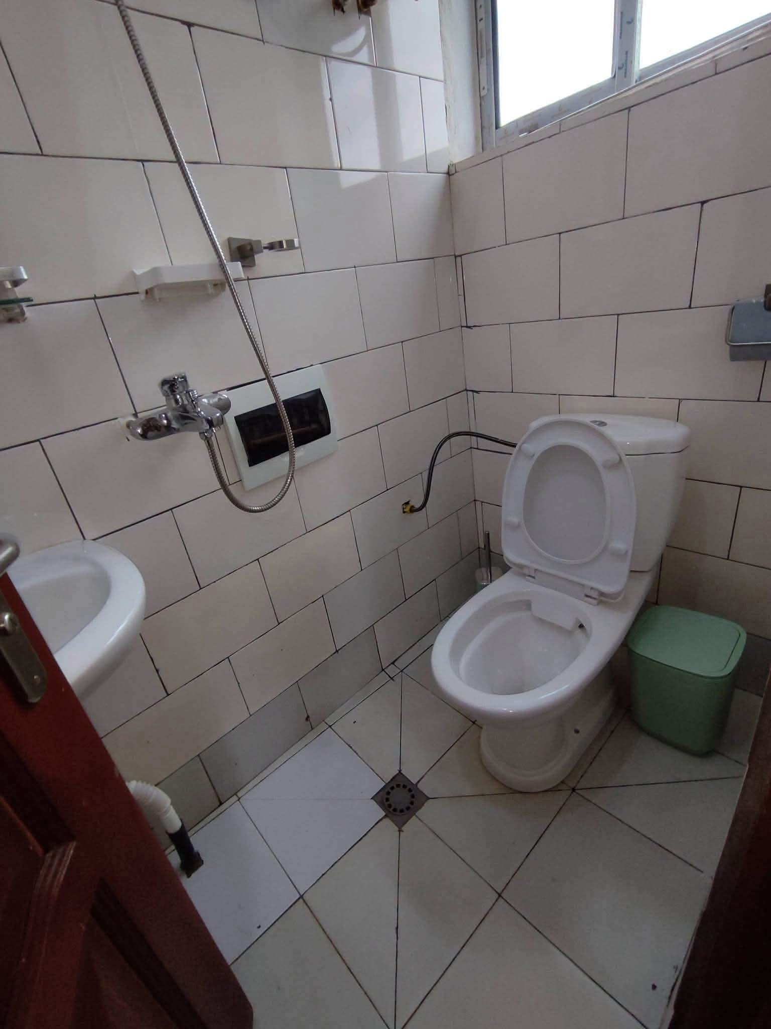 Appartement moderne non meublé à louer, Yaoundé Odza Borne 10