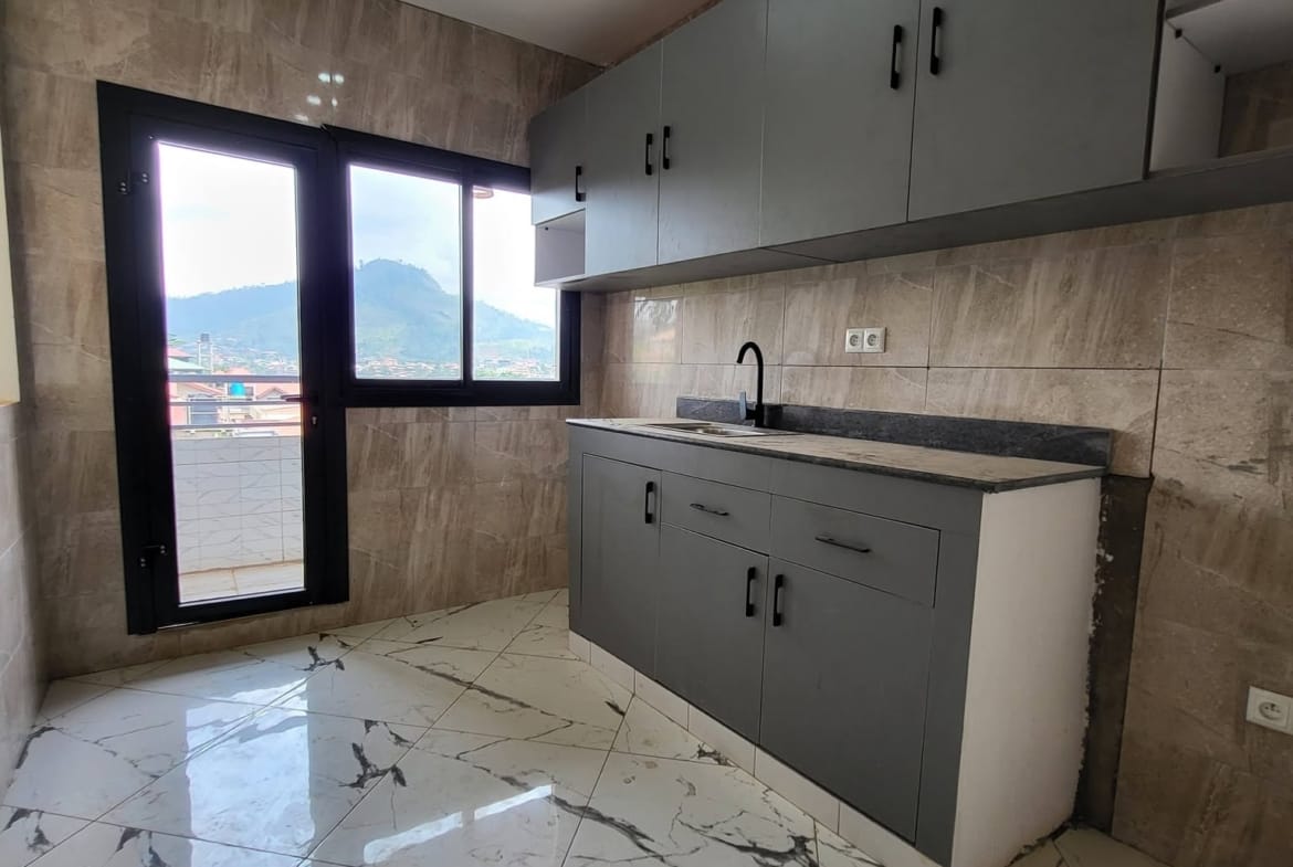 Appartement à louer à Simbock Bocom, 2 chambres avec parking et forage