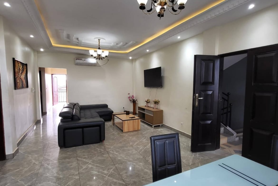 Appartement haut standing 3 chambres à louer à Simbock, Yaoundé