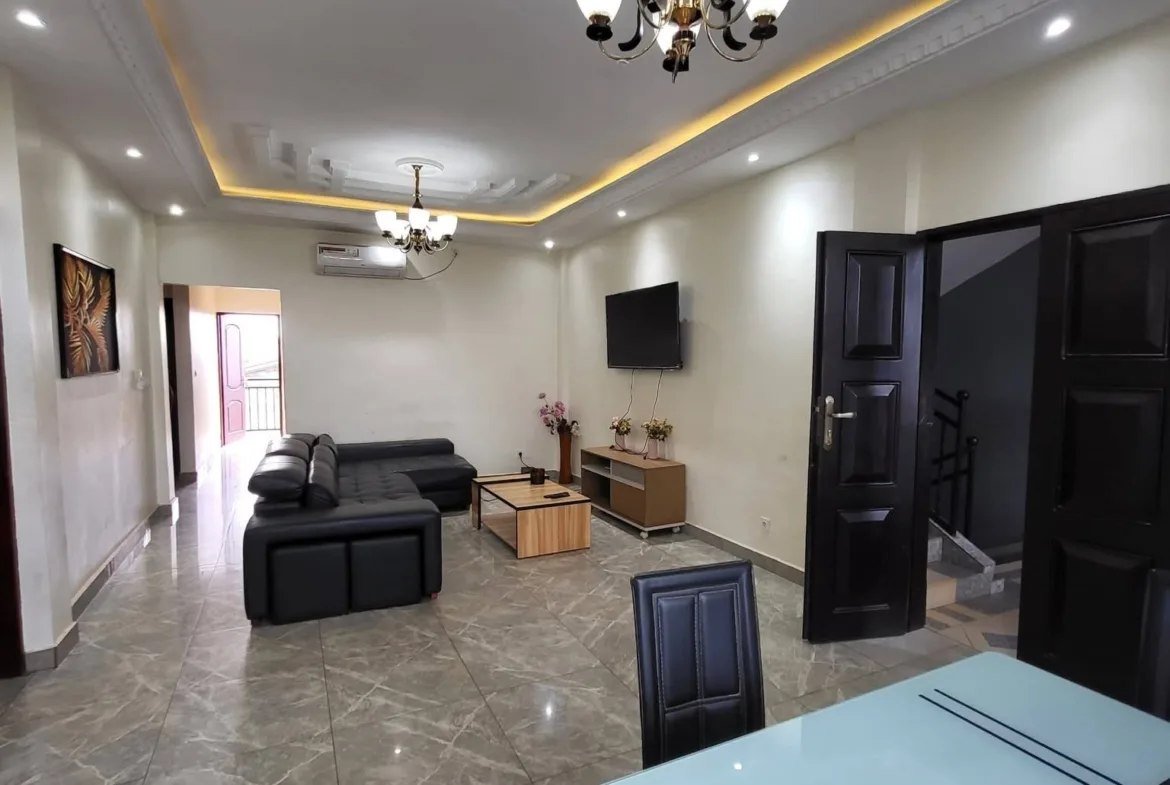 Appartement haut standing 3 chambres à louer à Simbock, Yaoundé