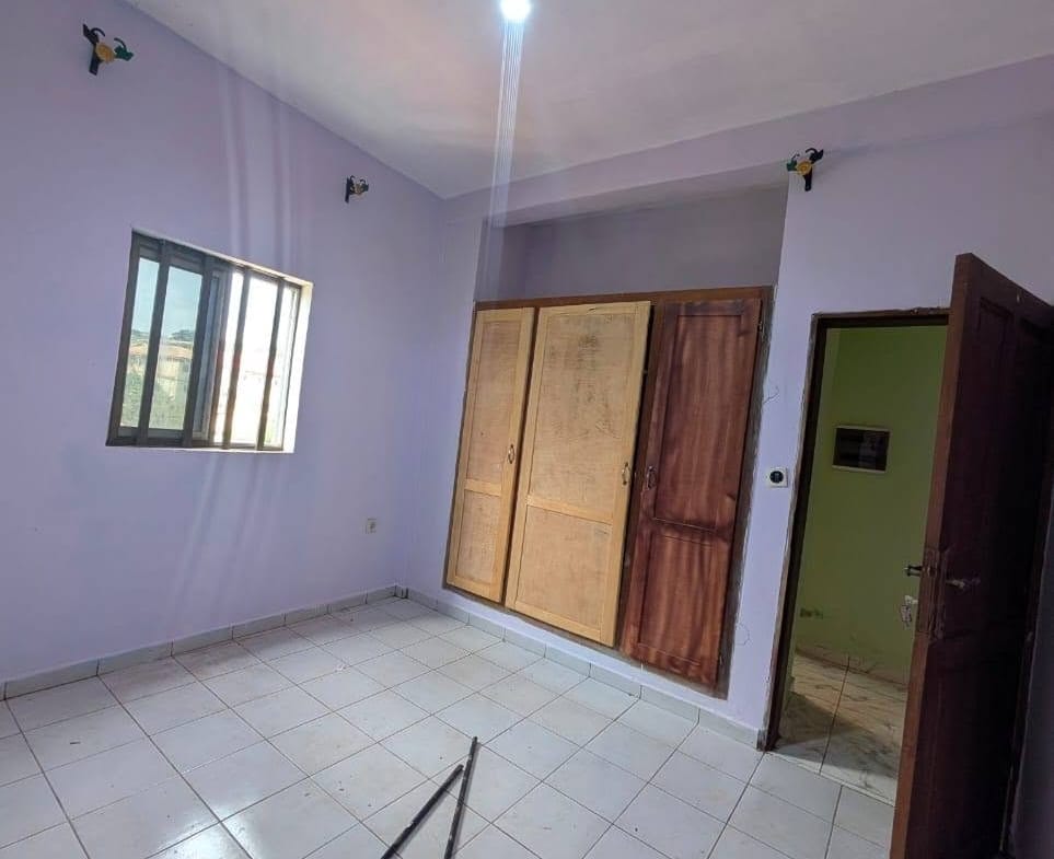 Studio moderne à louer à Nsam Obam, Yaoundé 75000 fcfa