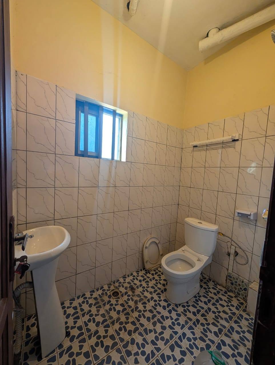 Studio moderne à louer à Nsam Obam, Yaoundé 75000 fcfa