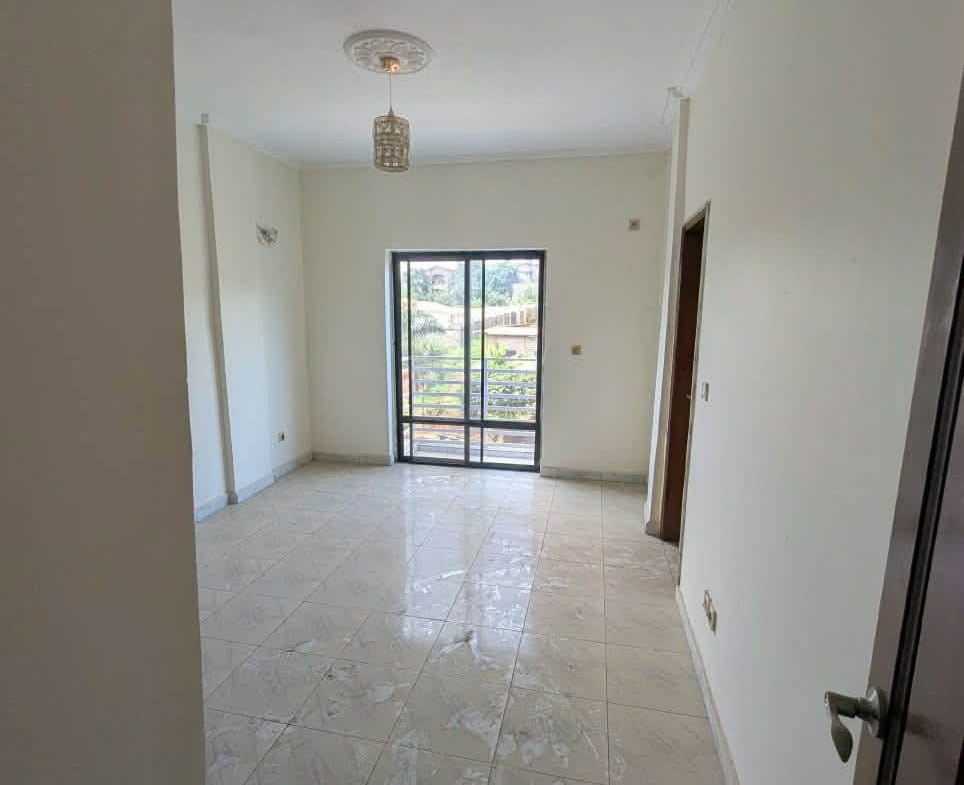 Appartement haut standing à louer au Complexe BEAC Yaoundé 200000fcfa