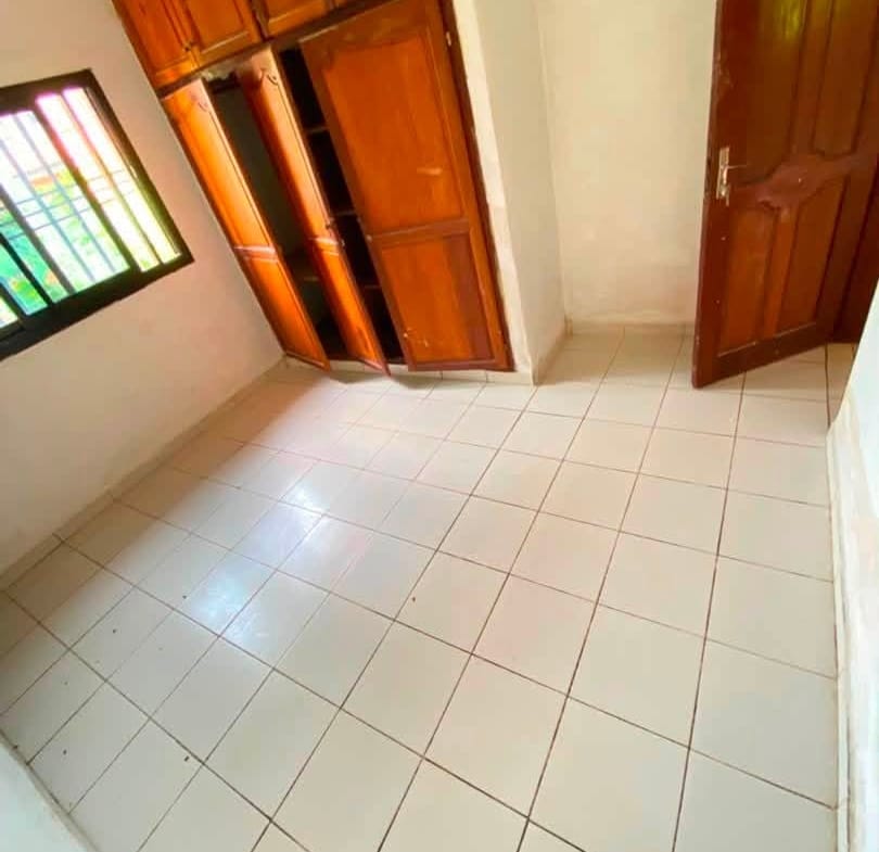 Appartement moderne 2 chambres à louer à Yaoundé Carrefour MEEC
