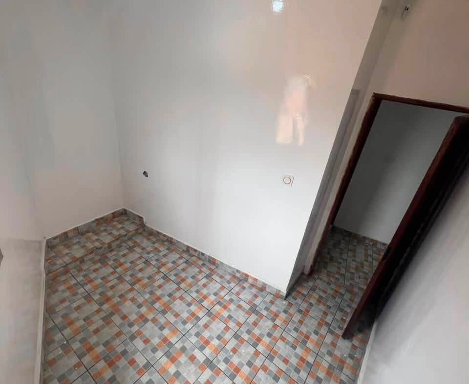 Mini appartement moderne 2 chambres à prix réduit, Yaoundé Ngousso