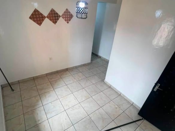 Mini appartement moderne 2 chambres à prix réduit, Yaoundé Ngousso