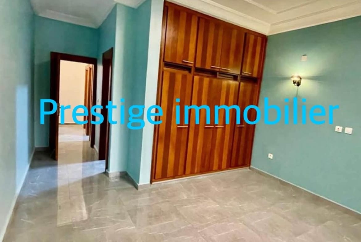 Appartement haut standing 2 chambres à louer à Yaoundé Tropicana