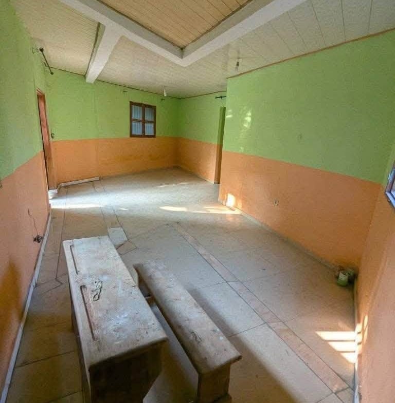 Maison 2 chambres avec forage à Yaoundé Fougerolle 70000fcfa