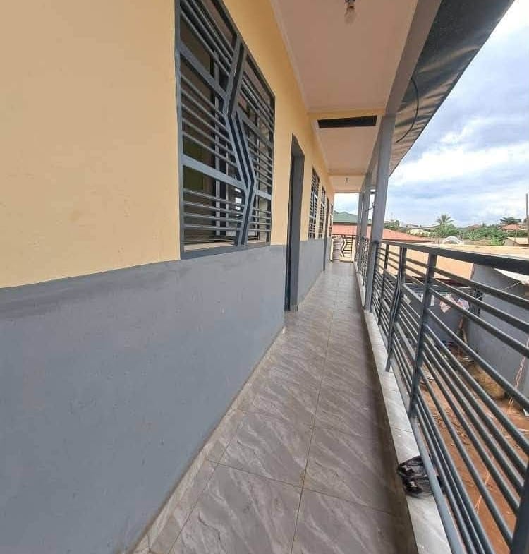 Studio moderne à louer à Ngousso 60000 fcfa