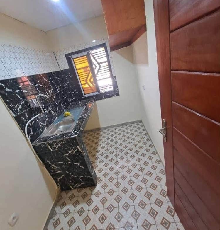 Studio moderne à louer à Ngousso 60000 fcfa