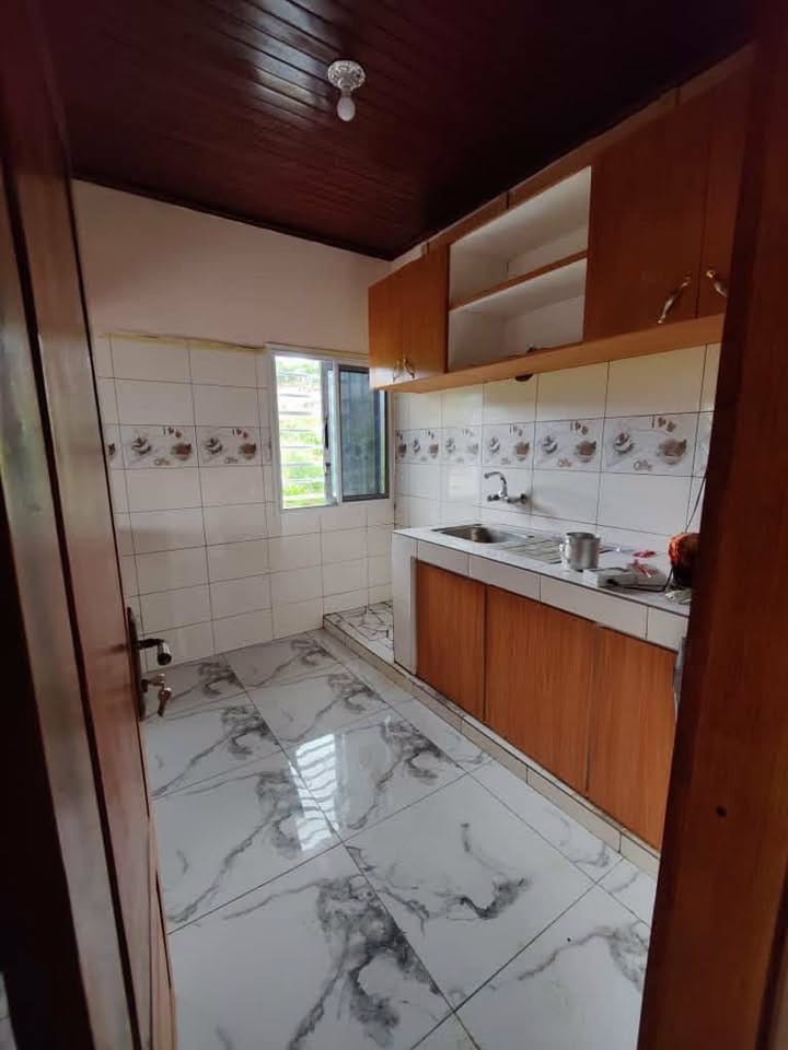 Studio moderne pas cher à louer à Yaoundé Tsinga Village 60000 FCFA