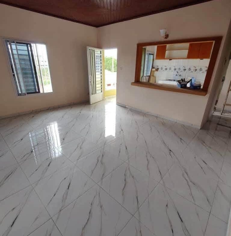 Studio moderne pas cher à louer à Yaoundé Tsinga Village 60000 FCFA