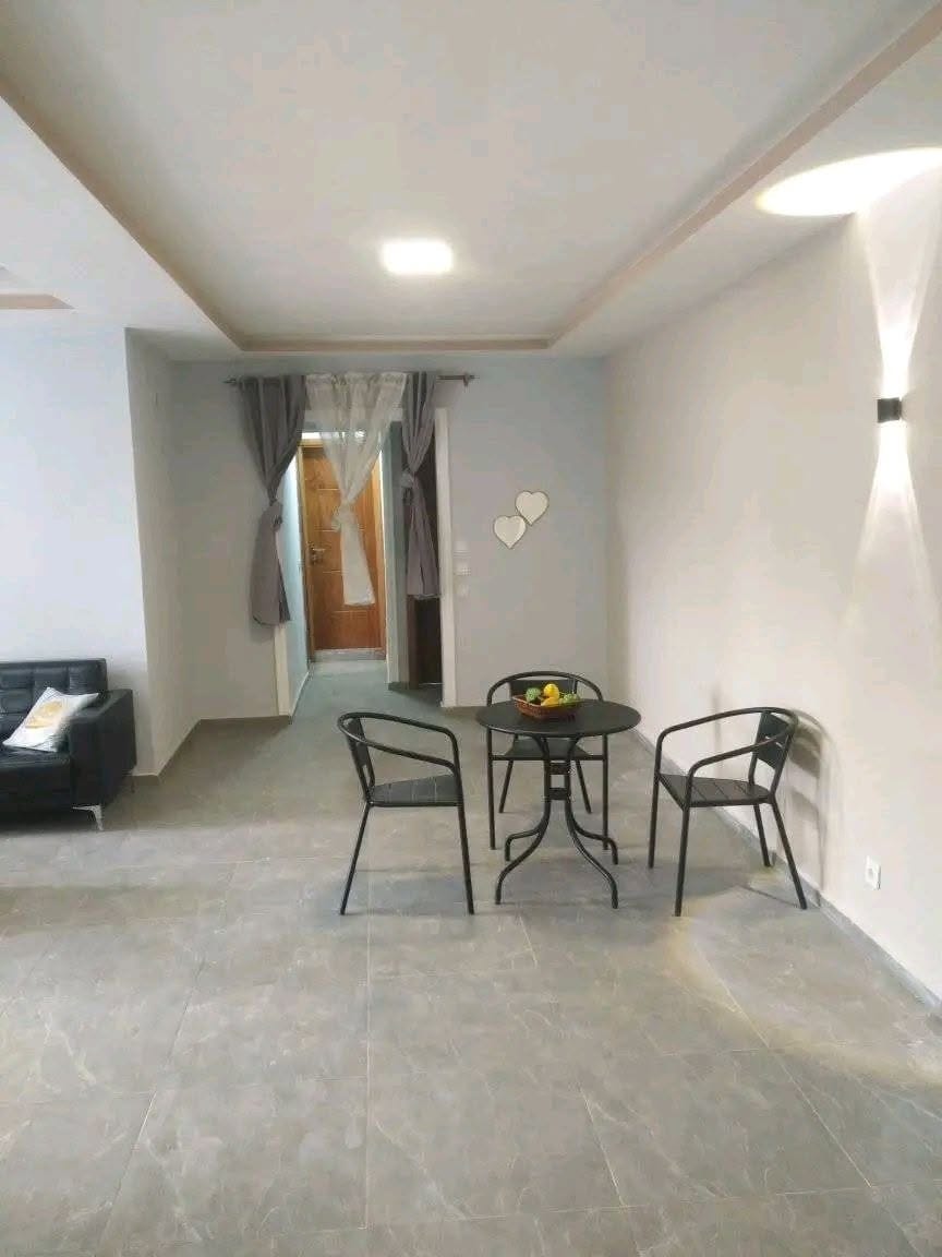 APPARTEMENT MEUBLÉ EN LOCATION À NGAOUNDERE SIS À BEKA